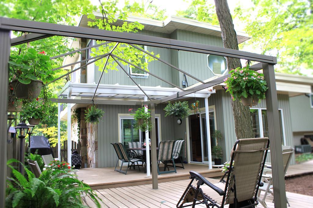 Forest Hill Bed And Breakfast Kitchener Esterno foto