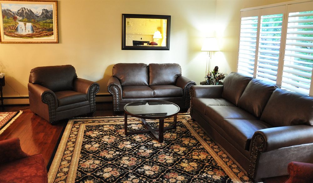 Forest Hill Bed And Breakfast Kitchener Esterno foto