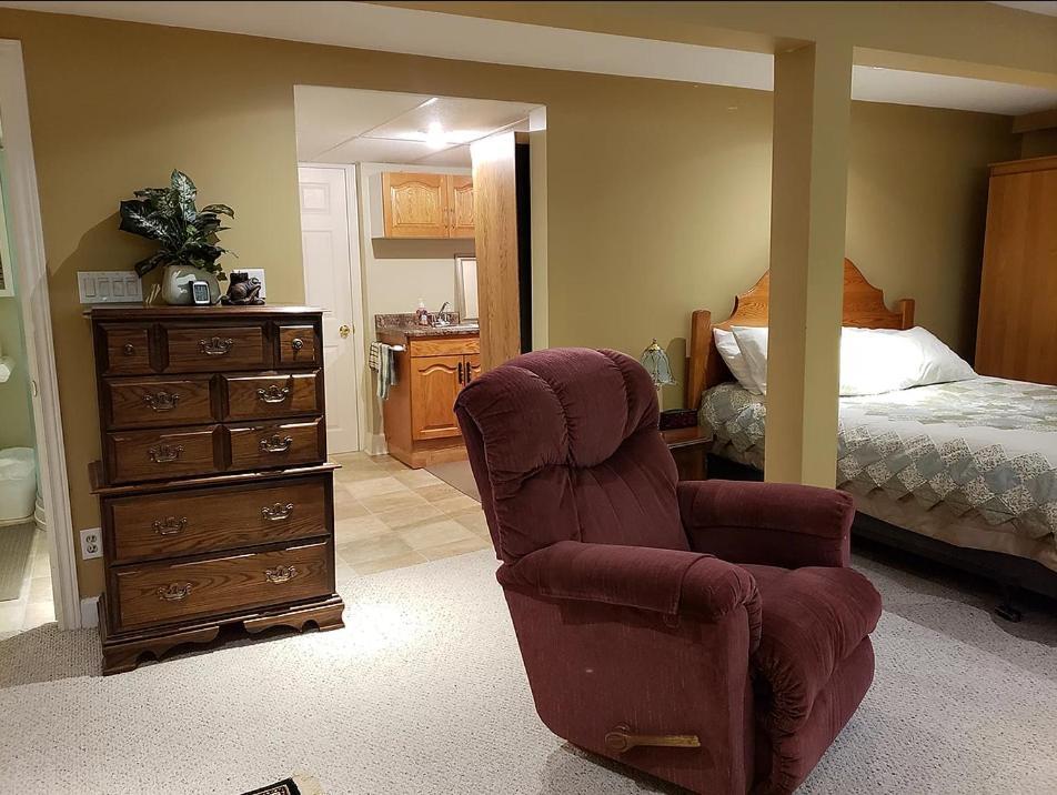 Forest Hill Bed And Breakfast Kitchener Esterno foto